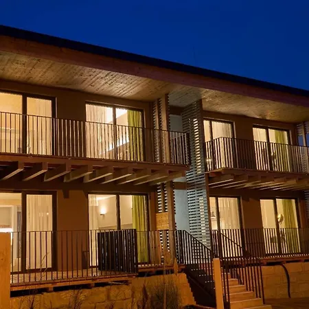 Vineyard19 Apartment